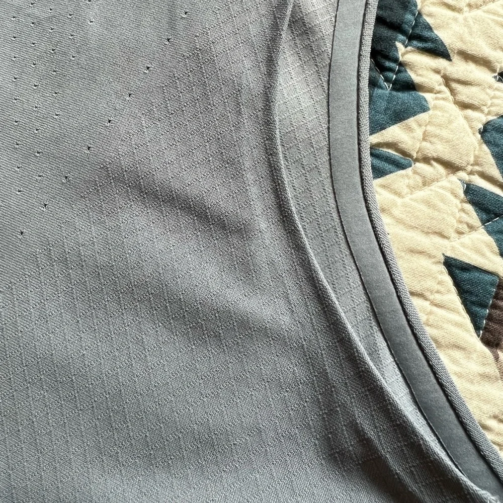 Lululemon In Focus Running Top - Picture 6 of 6